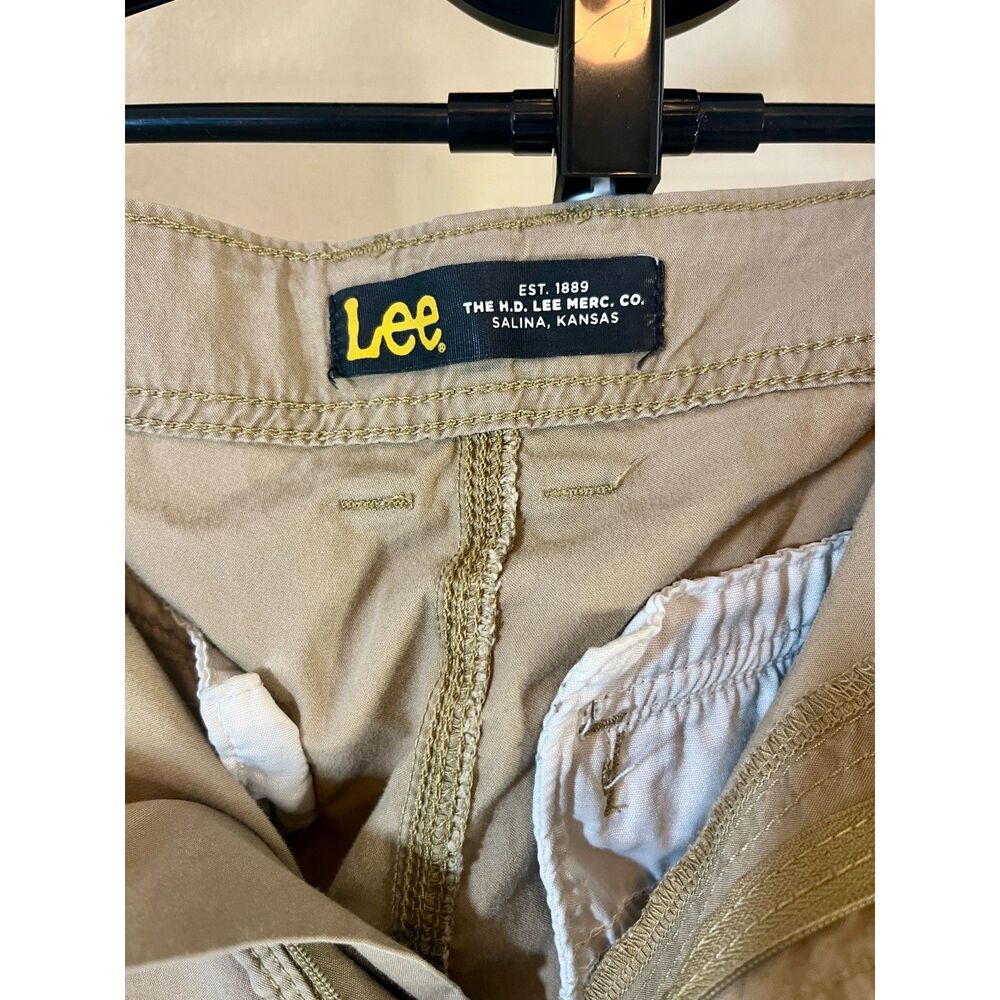 Lee Dungarees Wyoming Khaki Cargo Shorts - Size 36